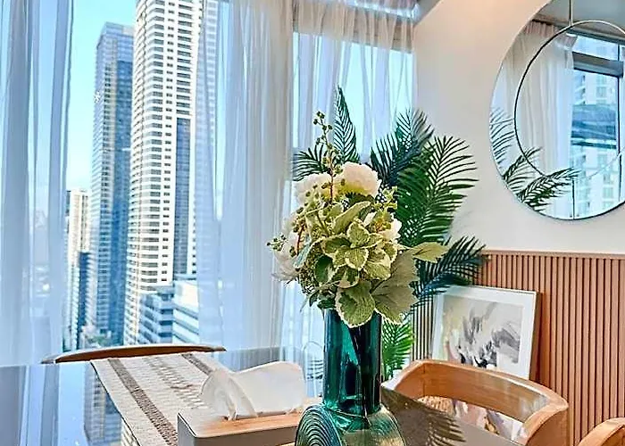 Tropical Oasis W/ View Of Bgc + 100mbps Wifi Hotel Manila